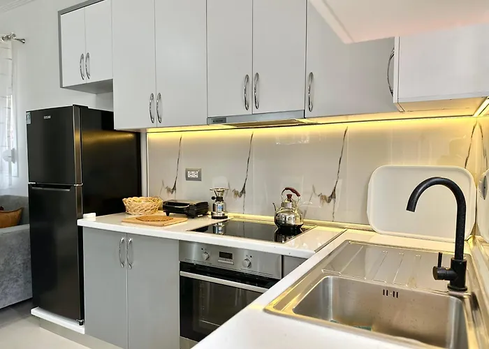 Elisabeth 2 Sarandë