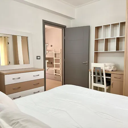 Elisabeth 2 Апартаменты *